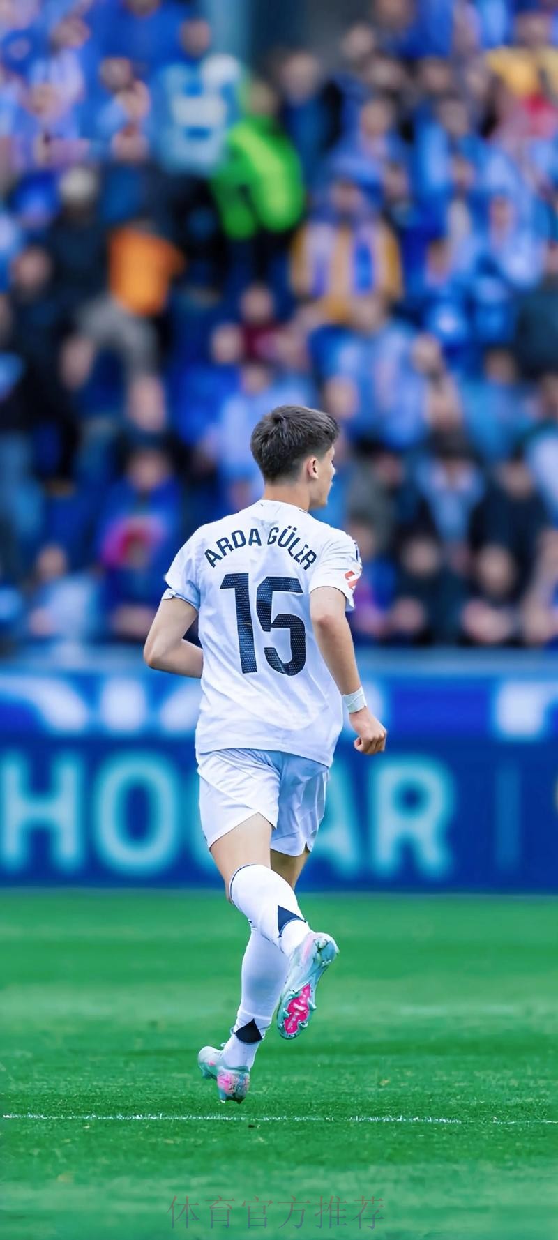 西甲-十人皇马1-1奥萨苏纳 姆巴佩破门贝林直红 西甲-十人皇马1-1奥萨苏纳 姆巴佩破门贝林直红